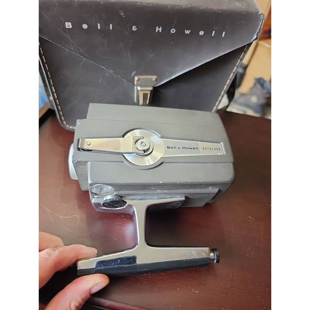 Bell and Howell Super 8 Optronic Eye autoload Movie Camera Model 435 Works